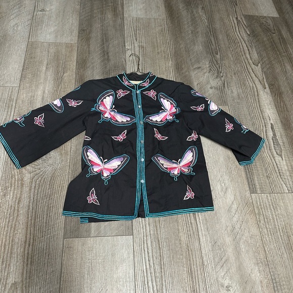 Vintage International Apparel Mart button up black blouse embroidered butterfly - Picture 6 of 7